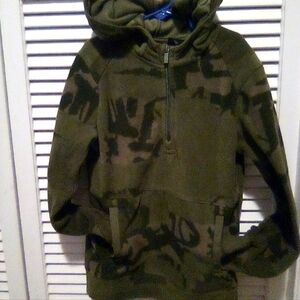 Pull over fleece camo hoodie
